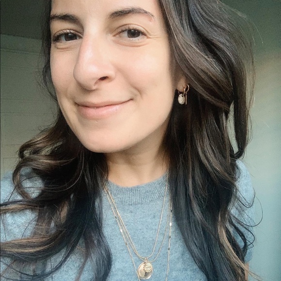 Meet your Posher, Jessica - Picture 4 of 4